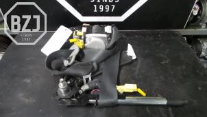 Usagé Tendeur de ceinture droit Honda Jazz (GD/GE2/GE3) 1.4 i-Dsi Prix € 45,00 Règlement à la marge proposé par BZJ b.v.