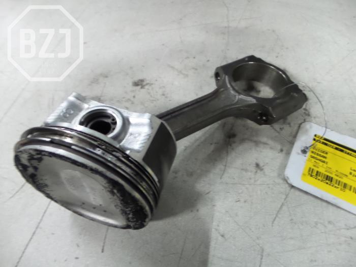 Usados Pistón Nissan Qashqai Precio de solicitud ofrecido por BZJ b.v.