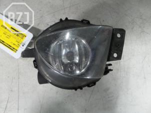 Used Fog light, front left BMW 3-Serie Price on request offered by BZJ b.v.