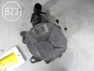 Usagé Pompe à vide assistant de freinage Opel Vivaro Prix sur demande proposé par BZJ b.v.