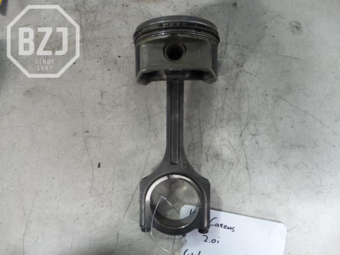 Usagé Piston Kia Carens Prix sur demande proposé par BZJ b.v.