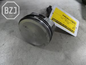 Kolben van een Mazda CX-7 2008
