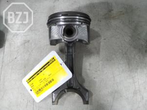 Kolben van een Mazda CX-7 2008