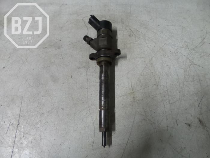 Injector (diesel) from a Volvo V50 2007
