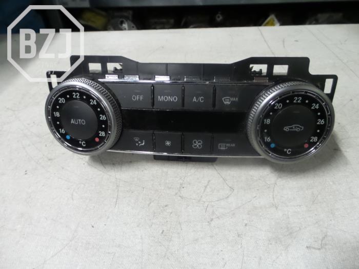 Używane Panel climatronic Mercedes C (W204) 2.2 C-220 CDI 16V Cena na żądanie oferowane przez BZJ b.v.