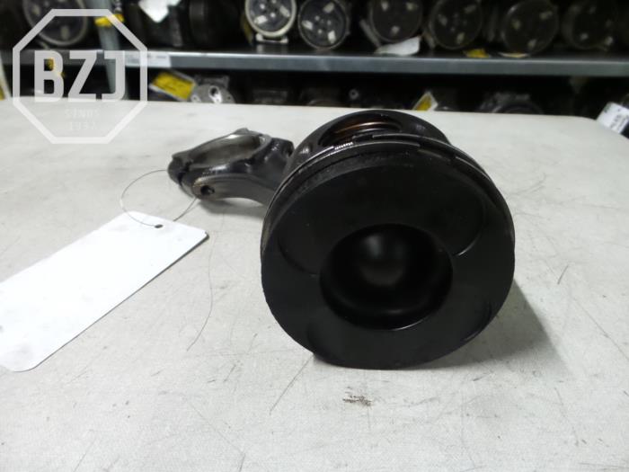 Used Piston Mercedes Sprinter Price on request offered by BZJ b.v.