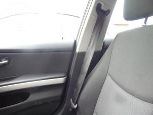 Used Seatbelt tensioner, right BMW 3 serie (E90) 320d 16V Price € 65,00 Margin scheme offered by BZJ b.v.
