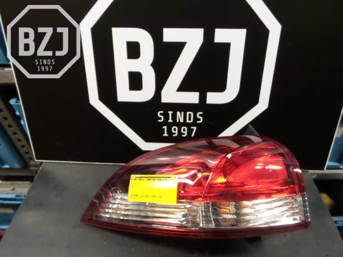Taillight, left from a Renault Clio 2015