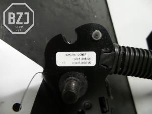 Used Seatbelt tensioner, right Ford C-Max Price € 45,00 Margin scheme offered by BZJ b.v.