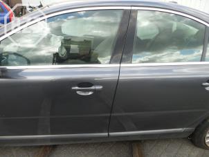 Used Door 4-door, front left Volvo S80 (AR/AS) 2.4 D 20V Price on request offered by BZJ b.v.