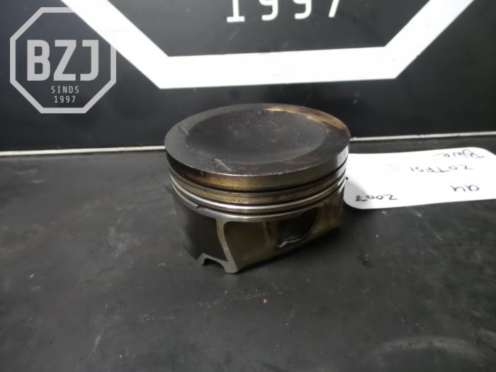 Usados Pistón Audi A4 Precio de solicitud ofrecido por BZJ b.v.