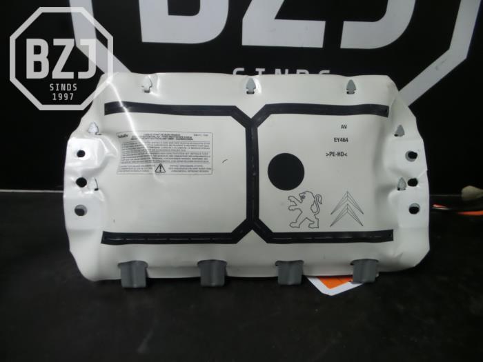Right airbag (dashboard) from a Peugeot 207/207+ (WA/WC/WM) 1.4 16V Vti 2007
