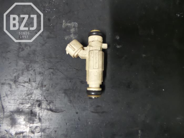 Injector (petrol injection) from a Hyundai Tucson 2007