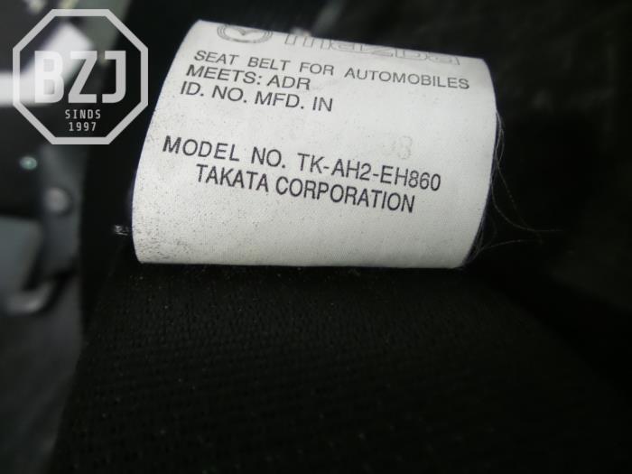 Tensor de cinturón de seguridad izquierda de un Mazda 6 Sport (GH14/GHA4) 1.8i 16V 2008