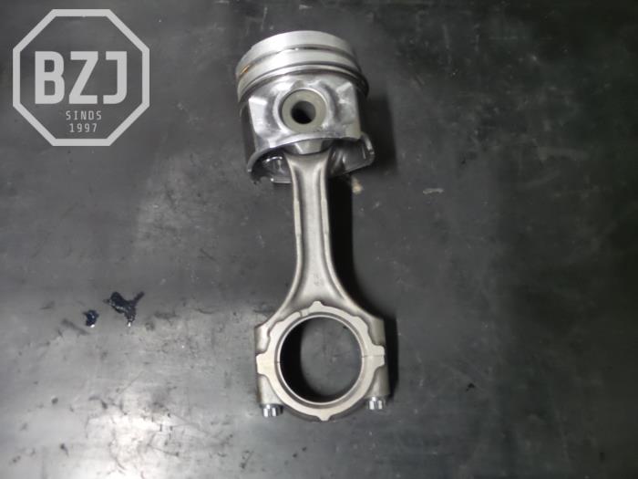 Usados Pistón Toyota Avensis Precio de solicitud ofrecido por BZJ b.v.