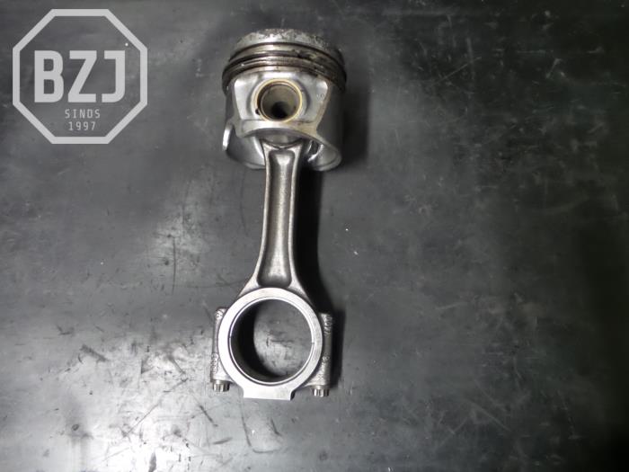 Gebrauchte Kolben Audi A4 Preis auf Anfrage angeboten von BZJ b.v.