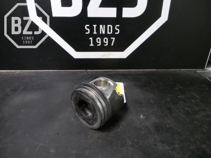 Usagé Piston Seat Leon Prix sur demande proposé par BZJ b.v.