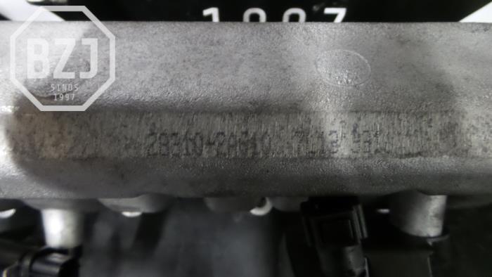 Intake manifold from a Hyundai I30 2009