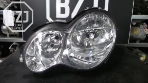 Used Headlight, left Mercedes C-Klasse Price on request offered by BZJ b.v.