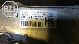 Usagé Refroidisseur d'huile Mercedes E-Klasse Prix sur demande proposé par BZJ b.v.