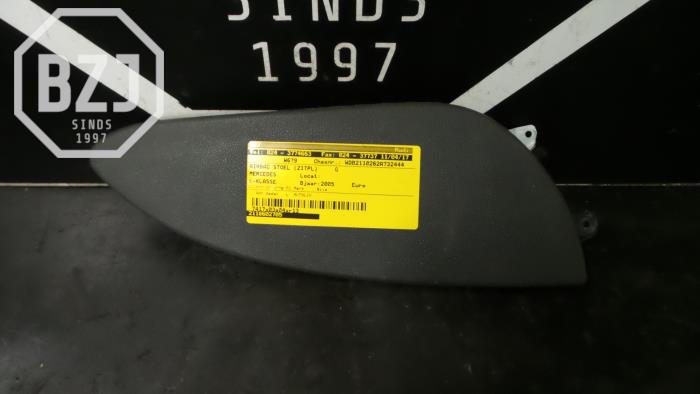 Seat airbag