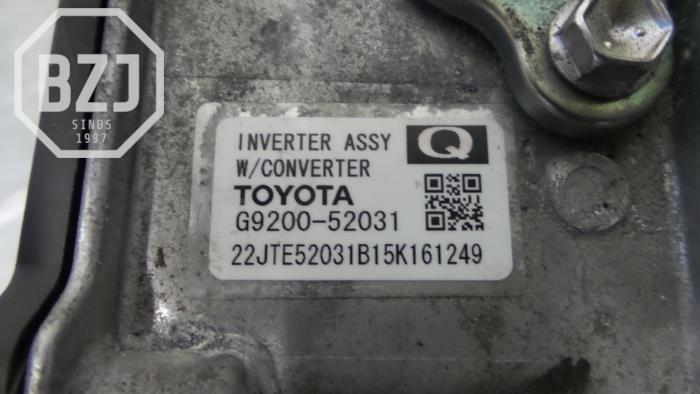 Inverter from a Toyota Yaris III (P13)  2016