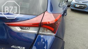 Usados Luz trasera derecha Toyota Auris (E18) 1.2 T 16V Precio de solicitud ofrecido por BZJ b.v.