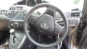 Gebrauchte Lenkrad Toyota Verso 1.8 16V VVT-i Preis auf Anfrage angeboten von BZJ b.v.
