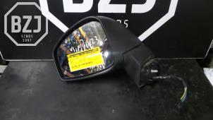 Used Wing mirror, left Renault Scénic III (JZ) 1.5 dCi 110 Price on request offered by BZJ b.v.