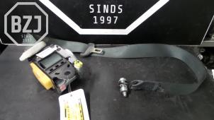 Used Seatbelt tensioner, right Nissan Note (E11) Price € 65,00 Margin scheme offered by BZJ b.v.