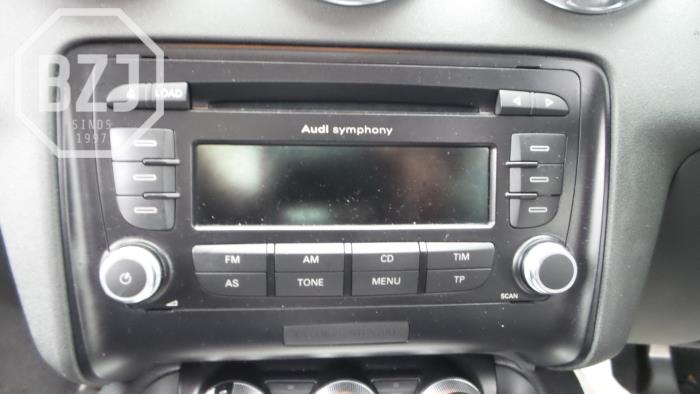Radio CD player from a Audi TT 2013