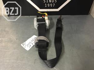 Used Seatbelt tensioner, left Hyundai I30 Price € 100,00 Margin scheme offered by BZJ b.v.