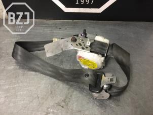 Usagé Tendeur de ceinture droit Hyundai I30 Prix € 65,00 Règlement à la marge proposé par BZJ b.v.
