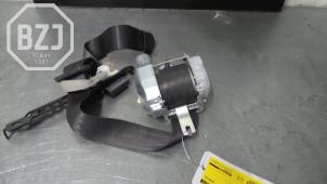 Used Seatbelt tensioner, right Kia Cee'D Price € 85,00 Margin scheme offered by BZJ b.v.