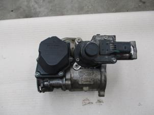 Used Throttle body Volkswagen Golf Price on request offered by Boekholt autodemontage B.V