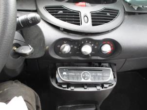 Used Heater control panel Renault Twingo II (CN) 1.5 dCi 90 FAP Price on request offered by Boekholt autodemontage B.V