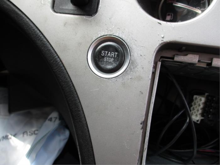 Start/Stopp Schalter van een Alfa Romeo 159 Sportwagon (939BX) 2.4 JTDm 20V 2007