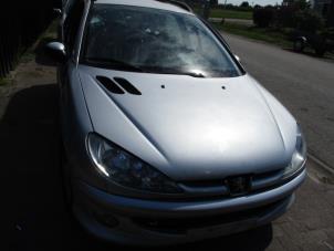 Used Headlight, right Peugeot 206 SW (2E/K) 1.6 16V Price on request offered by Boekholt autodemontage B.V
