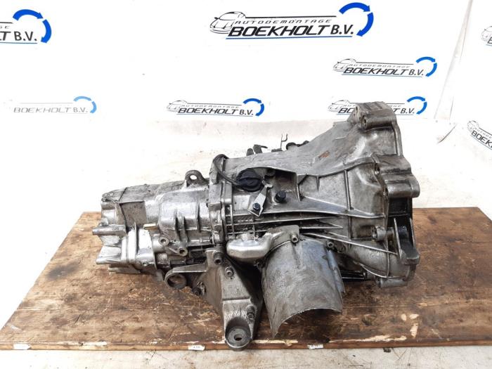 Used Gearbox Volkswagen Passat (3B2) 1.8 20V Price € 223,85 Inclusive VAT offered by Boekholt autodemontage B.V