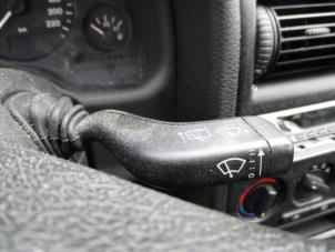 Usados Interruptor de limpiaparabrisas Opel Astra G (F08/48) 1.6 Precio de solicitud ofrecido por Boekholt autodemontage B.V