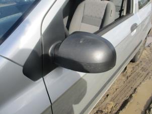 Used Wing mirror, left Hyundai Getz 1.3i 12V Price on request offered by Boekholt autodemontage B.V