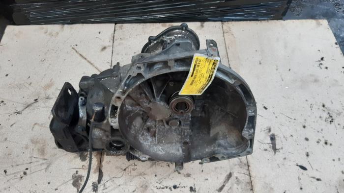 Gearbox from a Ford StreetKa 1.6i 2004