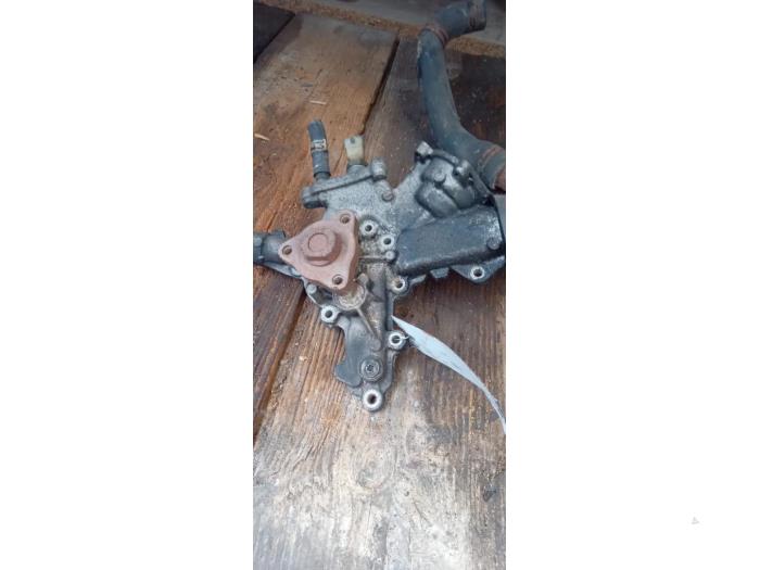 Begagnade Vattenpump Opel Agila (A) 1.0 12V Pris på förfrågan erbjuds av Boekholt autodemontage B.V