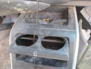 Used Front ashtray Mercedes V (638.2) V-220 2.2 CDI 16V Price on request offered by Boekholt autodemontage B.V