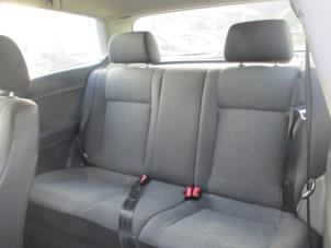 Usados Cinturón de seguridad centro detrás Volkswagen Polo IV (9N1/2/3) 1.9 SDI Precio de solicitud ofrecido por Boekholt autodemontage B.V