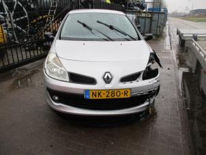 Used Bonnet Renault Clio III (BR/CR) 1.2 16V 75 Price on request offered by Boekholt autodemontage B.V