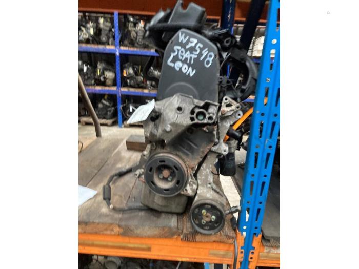 Motor from a Seat Leon (1M1) 1.6 2000