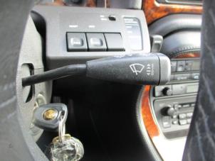 Usados Interruptor de limpiaparabrisas Jaguar XJ6 (X300) 3.2 24V Precio de solicitud ofrecido por Boekholt autodemontage B.V