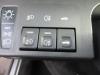 Fog light switch from a Jaguar XJ6 (X300), 1994 / 1997 3.2 24V, Saloon, 4-dr, Petrol, 3.229cc, 155kW (211pk), RWD, 9JPGRB, 1994-11 / 1997-07 1997