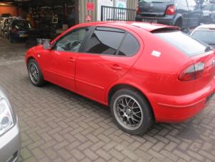 Used Antenna Seat Leon (1M1) 1.6 Price on request offered by Boekholt autodemontage B.V